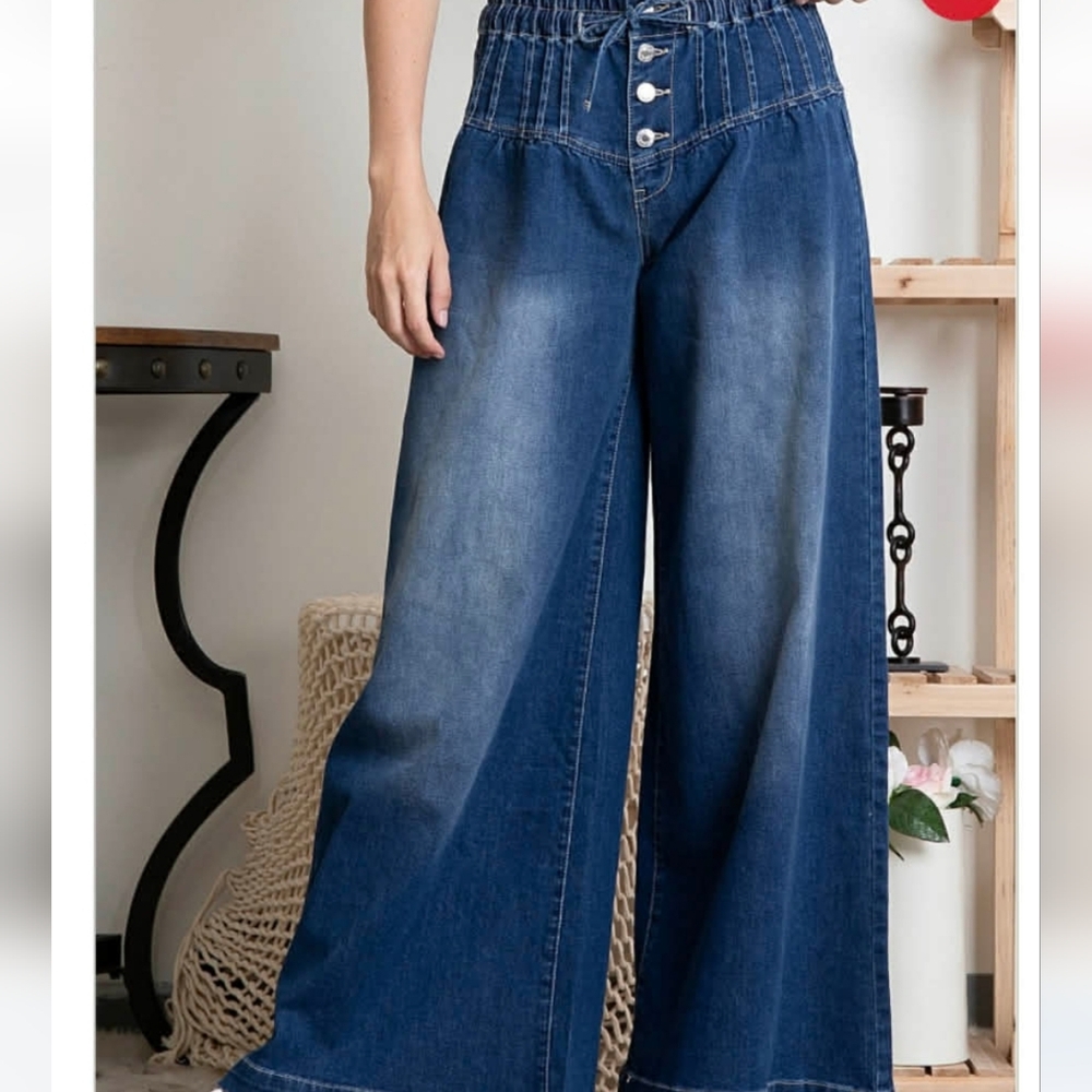 NWT! Blue Velvet Oversized Elastic Waist Drawstring Wide Leg Jeans Large